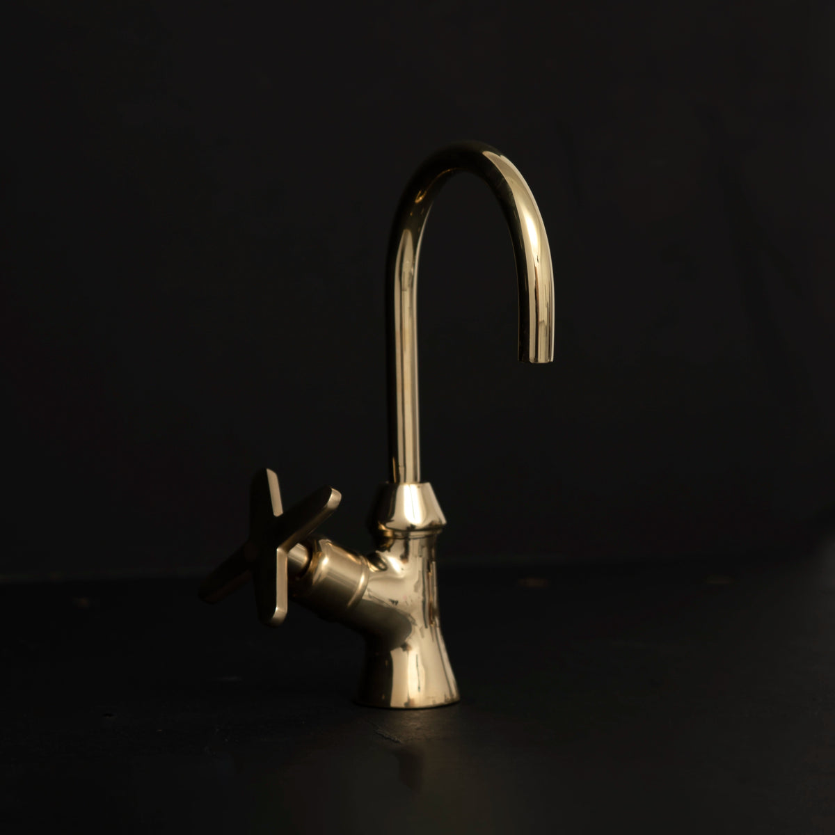 Drinking water tap