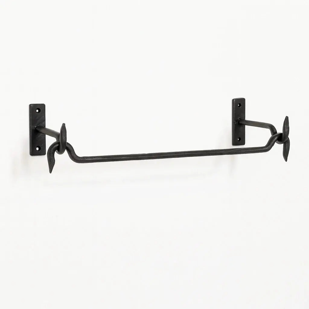 Wrought Iron Pot Rail – Industrial Hanging Rack for Kitchen
