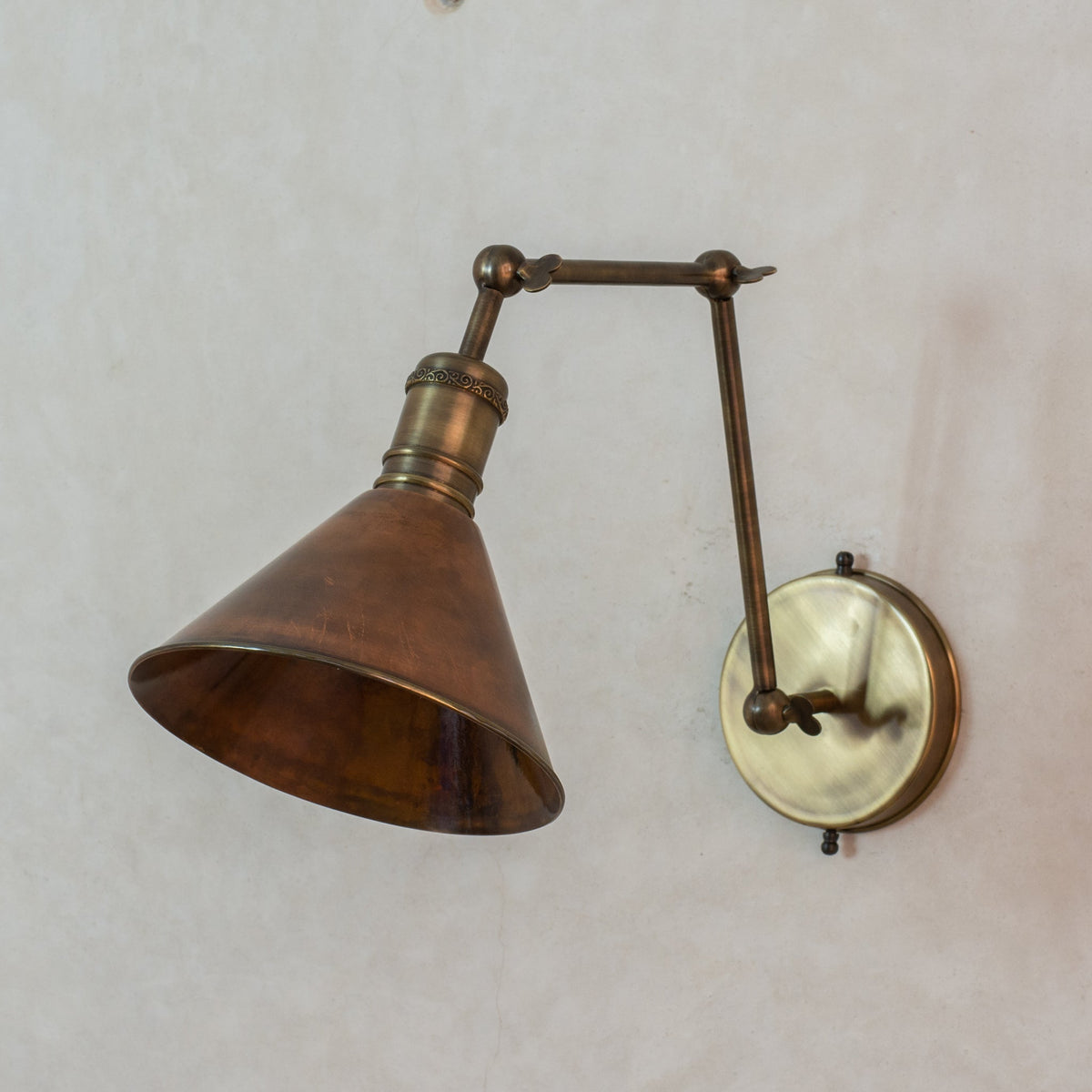 Oxidized Copper Wall Sconce, Swing Arm Light, 3-Point Adjustable Sconce, Wall Light With Copper Shade, Swivel Wall Lamp Copper