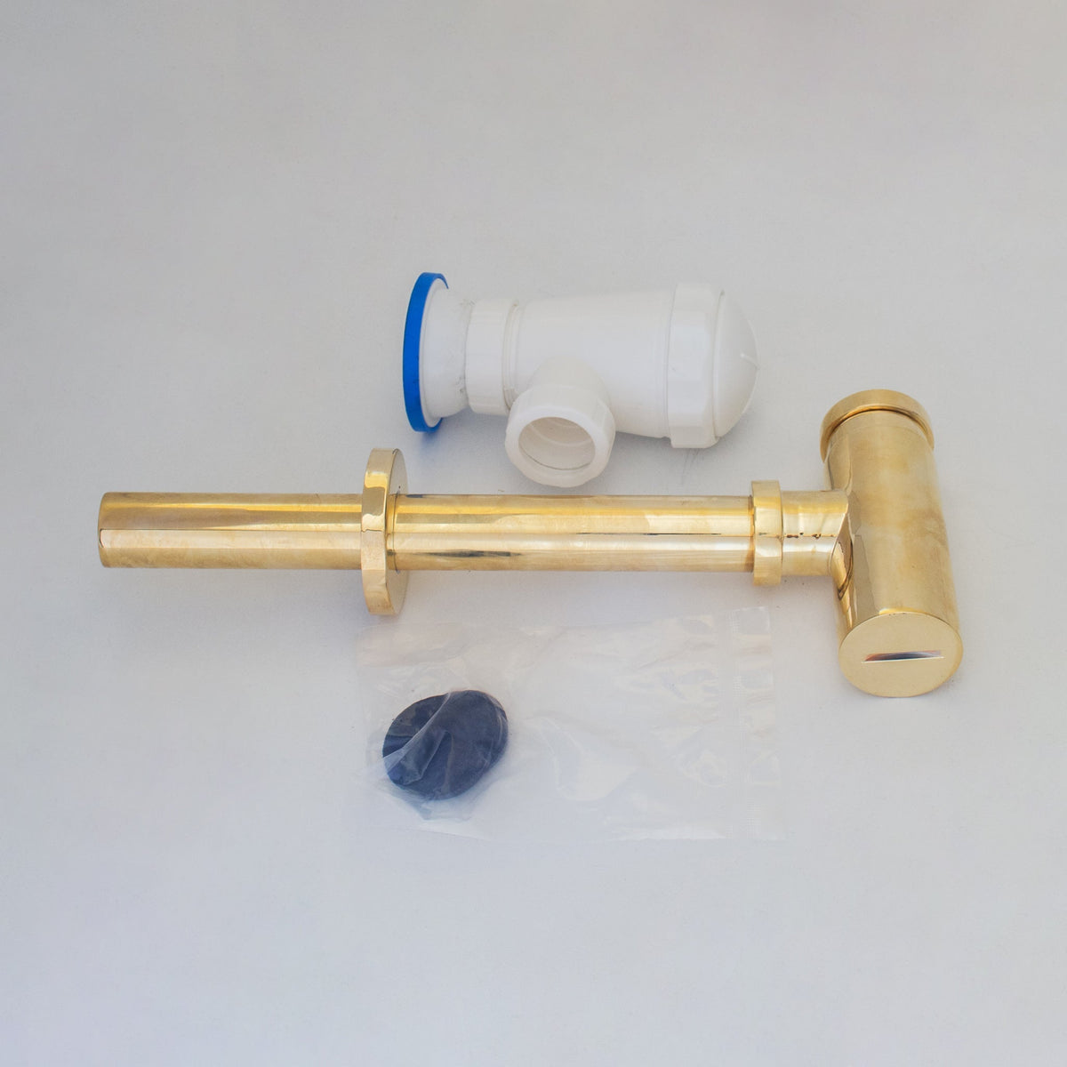 Round Solid Brass Bottle P-Trap & Push-Up Drain