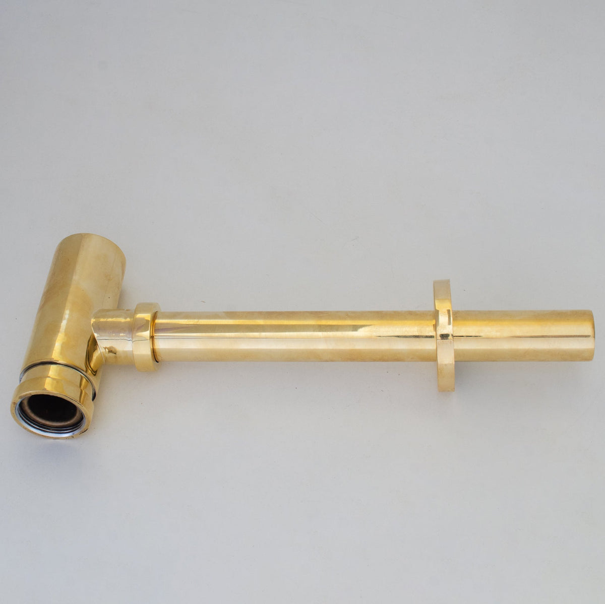 Round Solid Brass Bottle P-Trap & Push-Up Drain