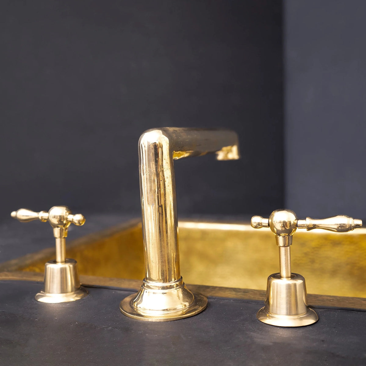 Rectangular Widespread Faucet