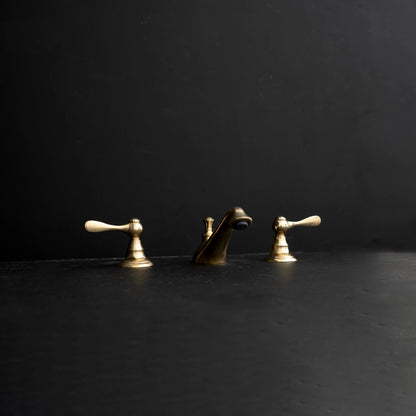 The Artisan Deck