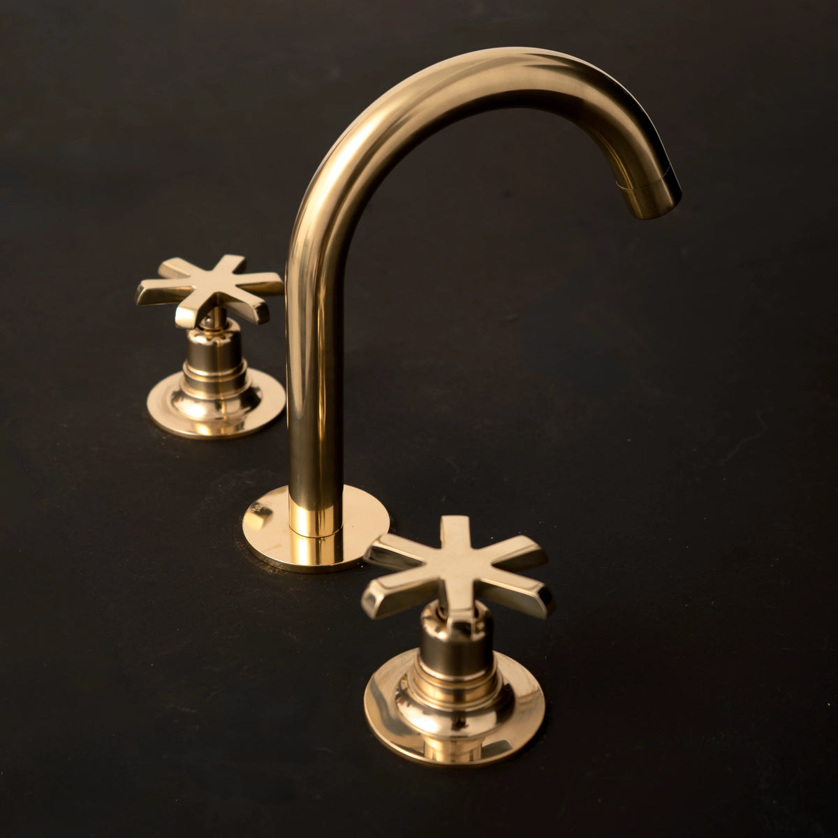 3-Hole Bath Faucet