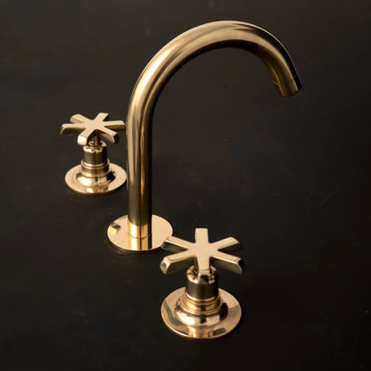 3-Hole Bath Faucet