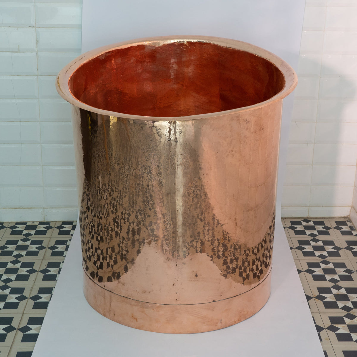 Hand-Hammered Copper Cold Plunge Tub | Solid Copper Ice Bath Barrel | Japanese Soaking Tub