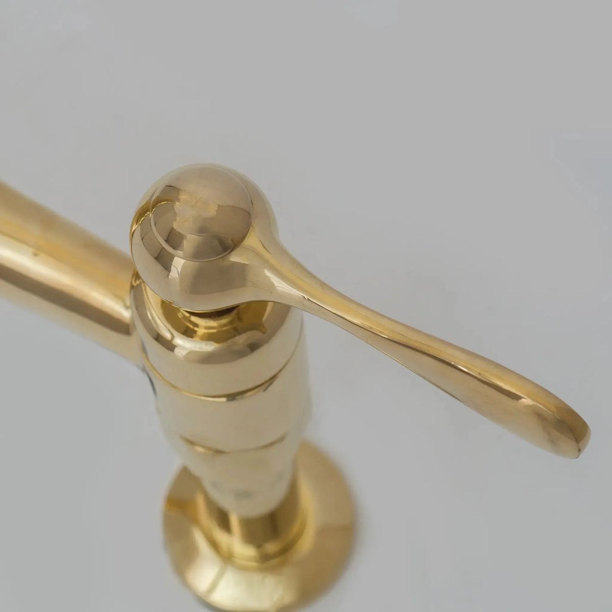 Bridgeford - Unlacquered Brass Kitchen Bridge Faucet