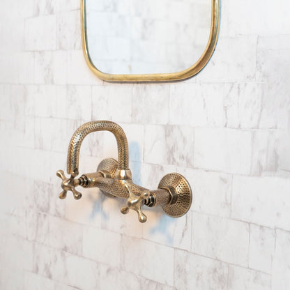 Hammered Wall Mounto