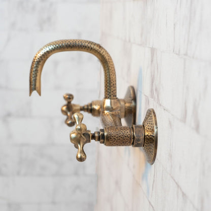 Hammered Wall Mounto